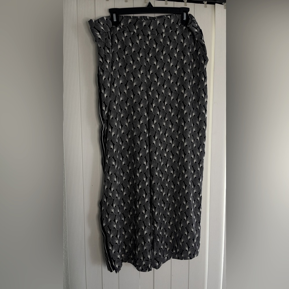 Max Studio Crop Wide Leg Pant